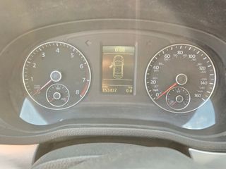 2012 Volkswagen Passat 2.5L SE - Interior Dashboard With Vehicle Running Image